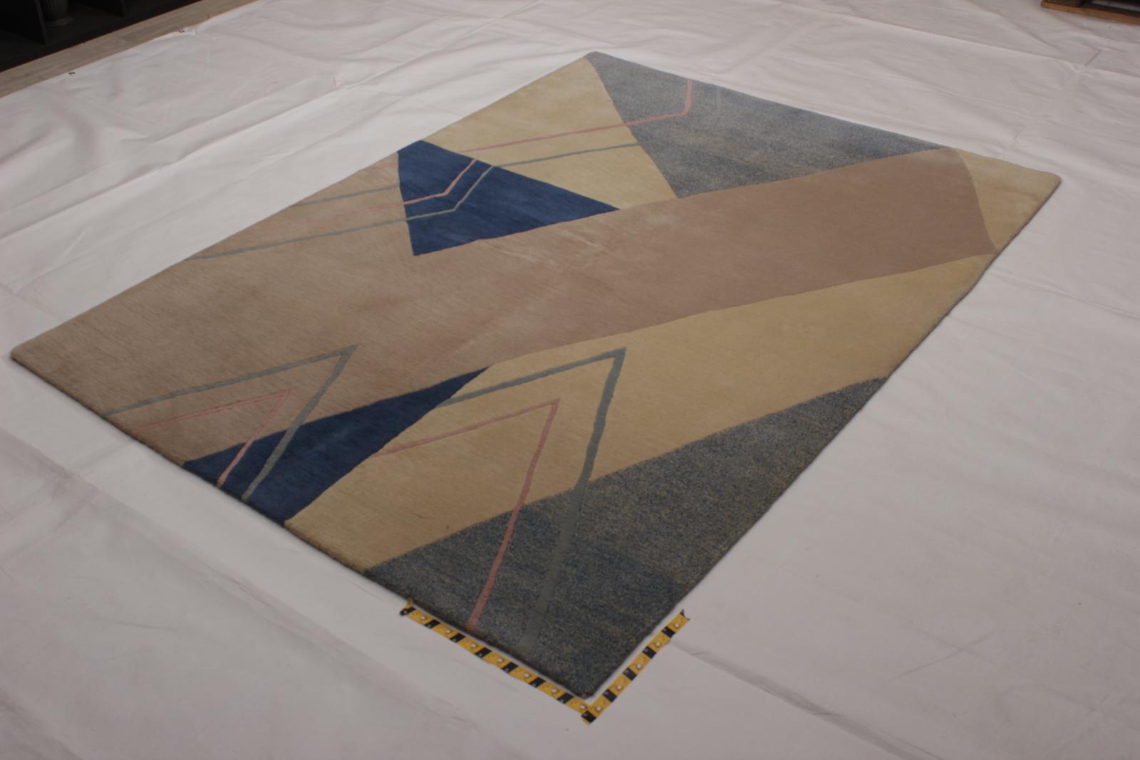 Handknotted Nepalese Woollen Rug