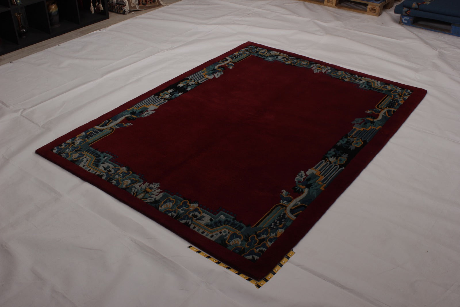 Handknotted Nepalese Wool Rug