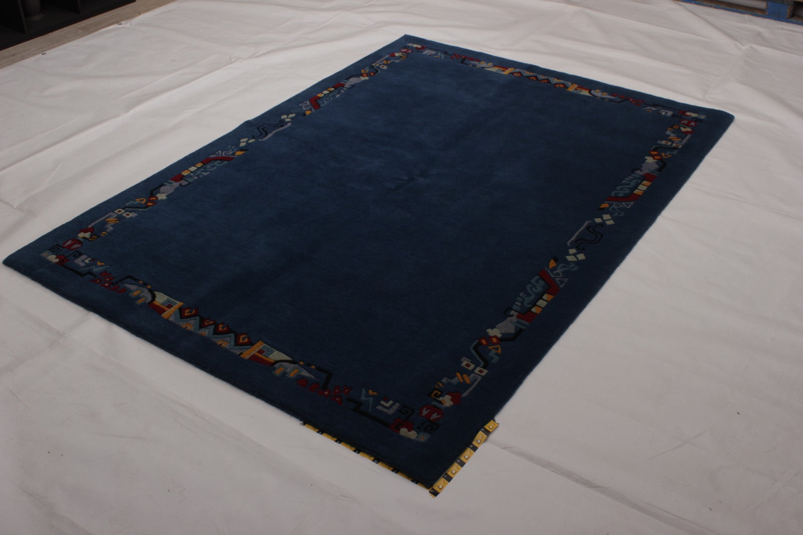 Handknotted Nepalese Wool Rug